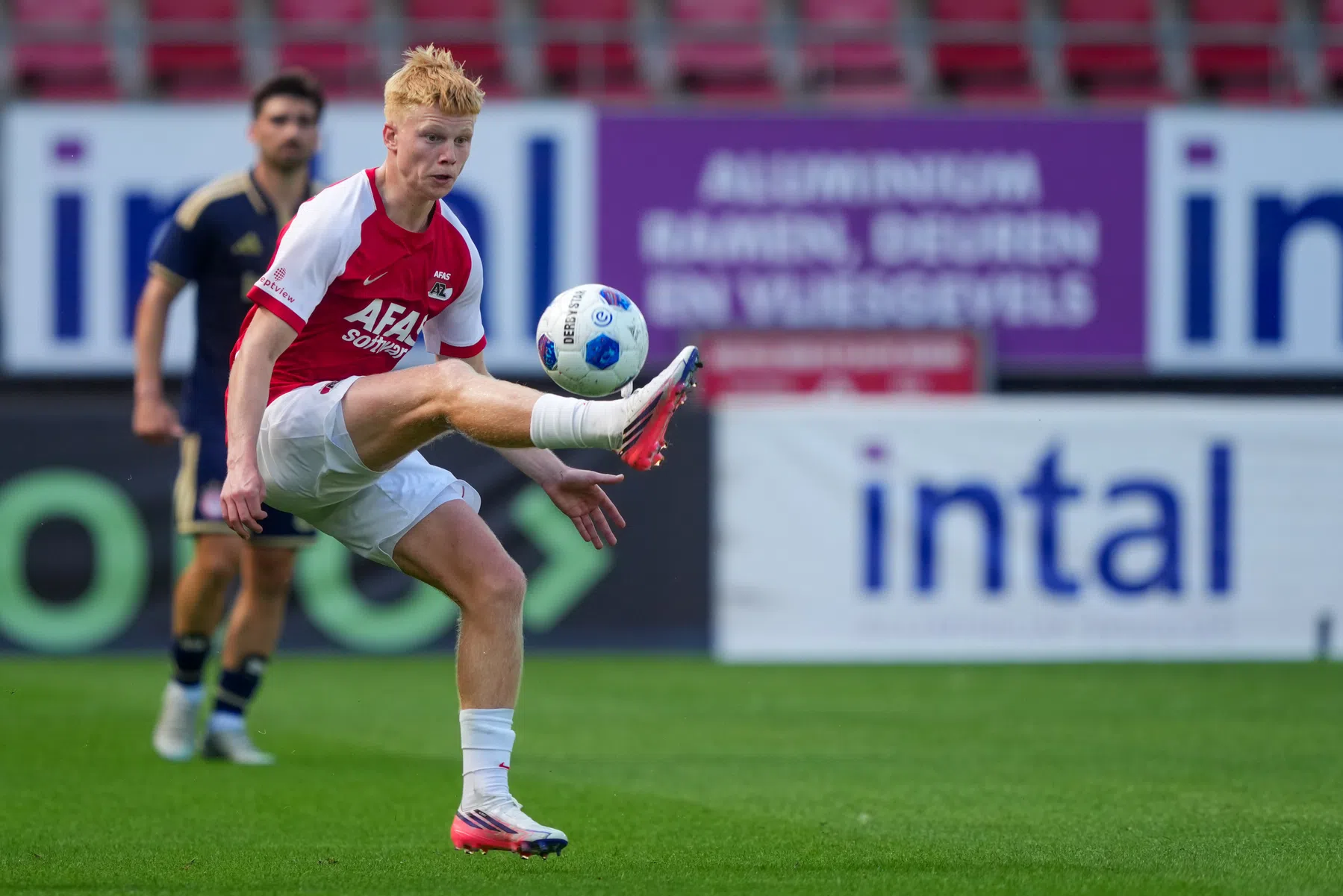 Smit, Stengs en Parrott op de bank bij AZ tegen PSV