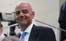 Thumbnail for article: 'Tegenstanders Infantino bereid FIFA te verlammen om hem weg te krijgen'