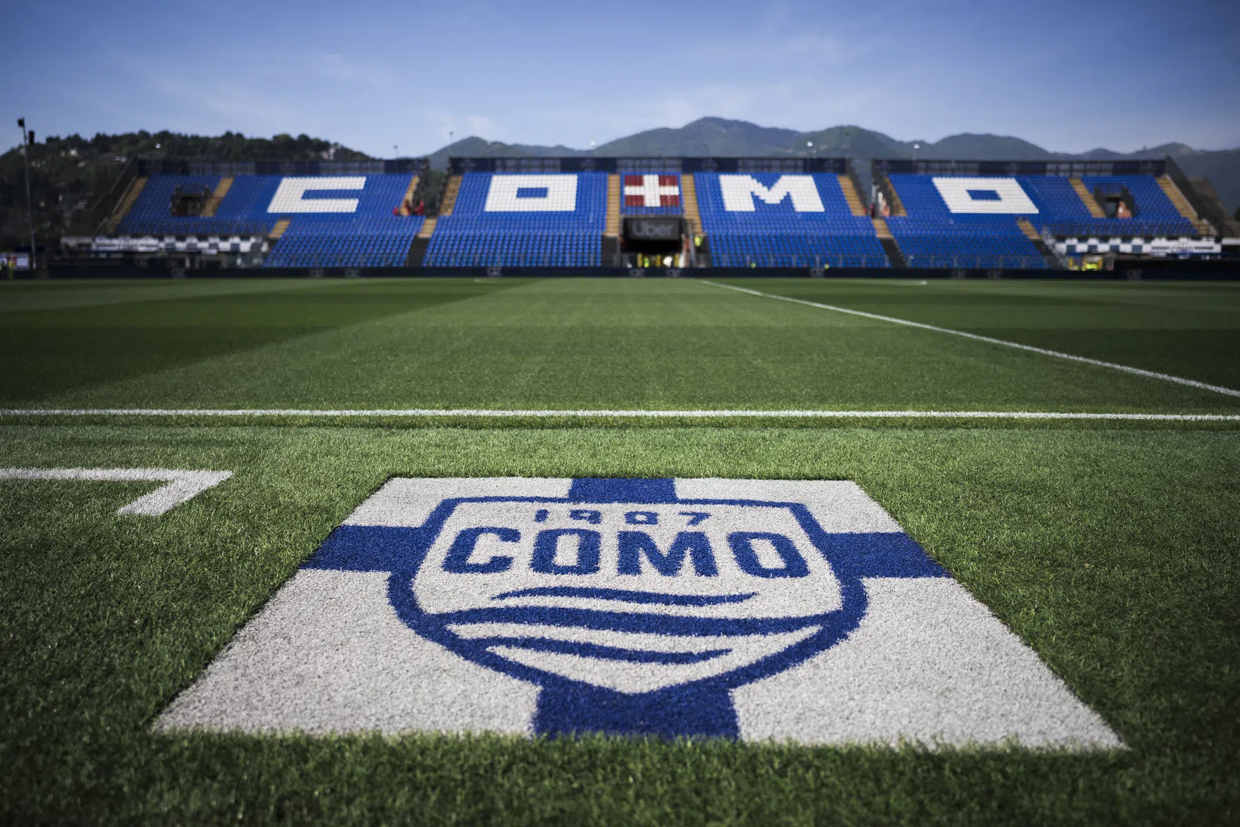 Como neemt strenge maatregelen om stadion vol te krijgen 