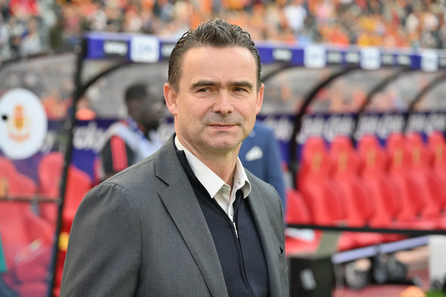 Overmars krijgt 'positieve energie' na overname Antwerp