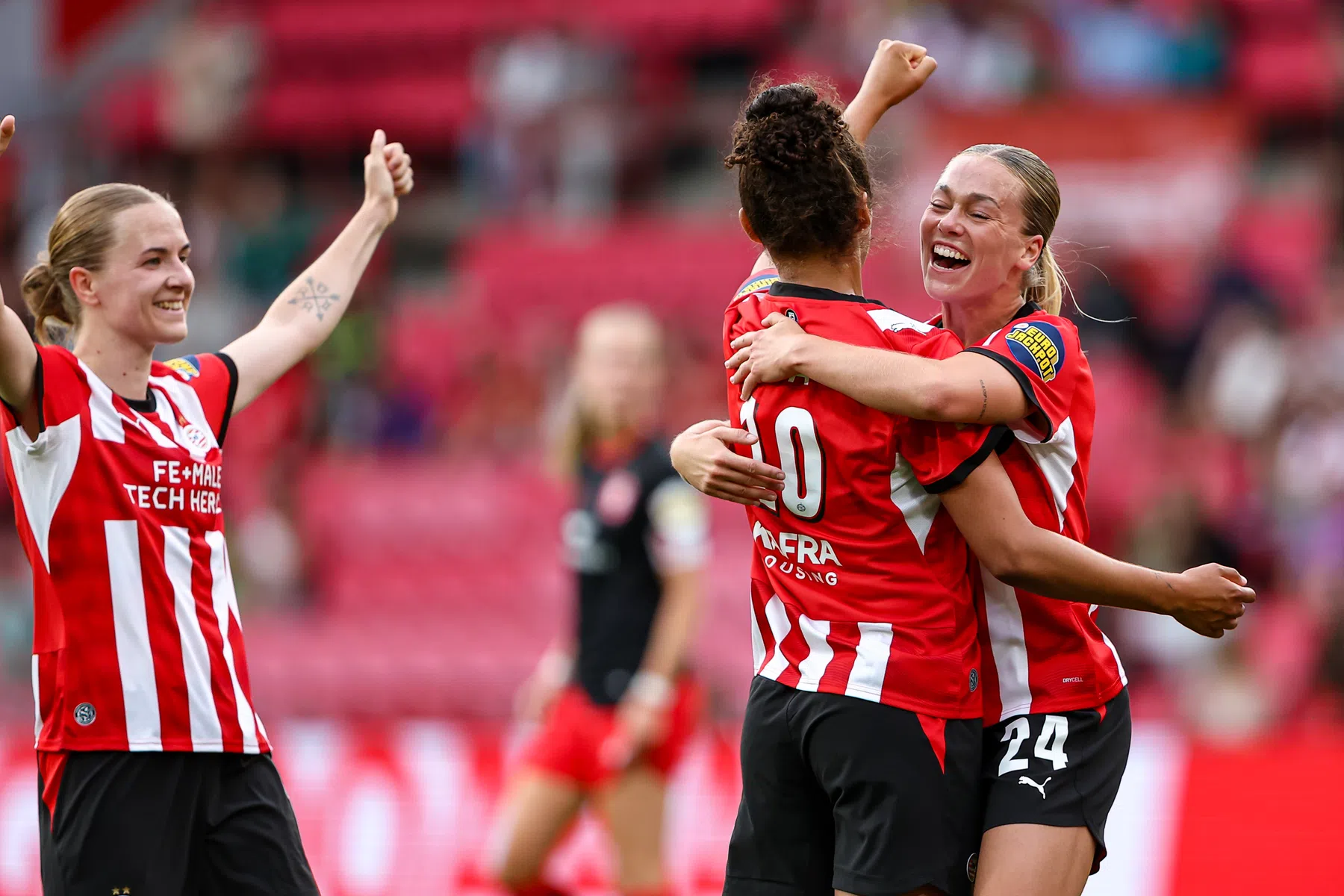 PSV overleeft valse start en zet volgende stap richting CL