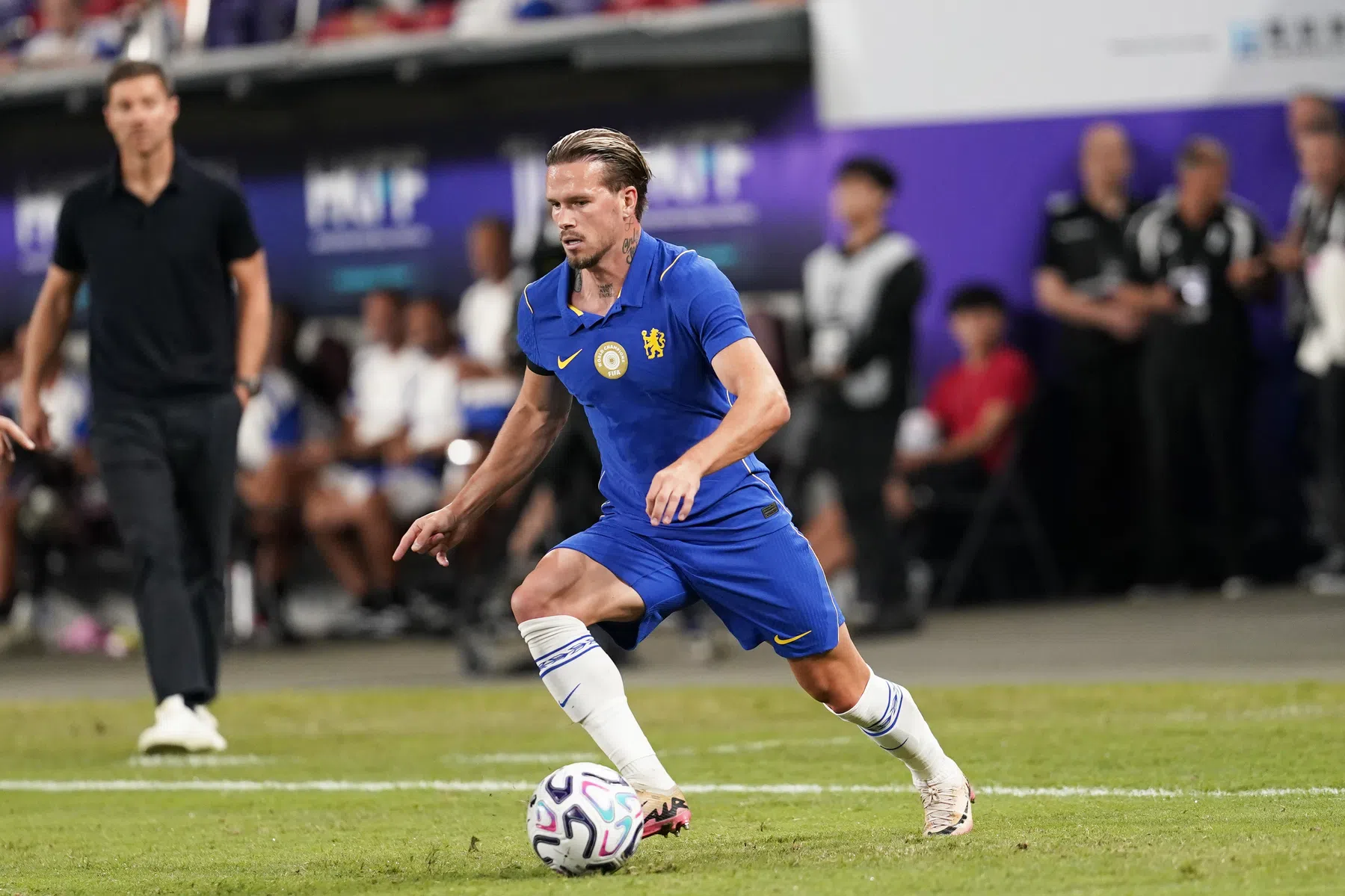 Mudryk maakt officieuze rentree bij Chelsea: 'Hij was dolblij'