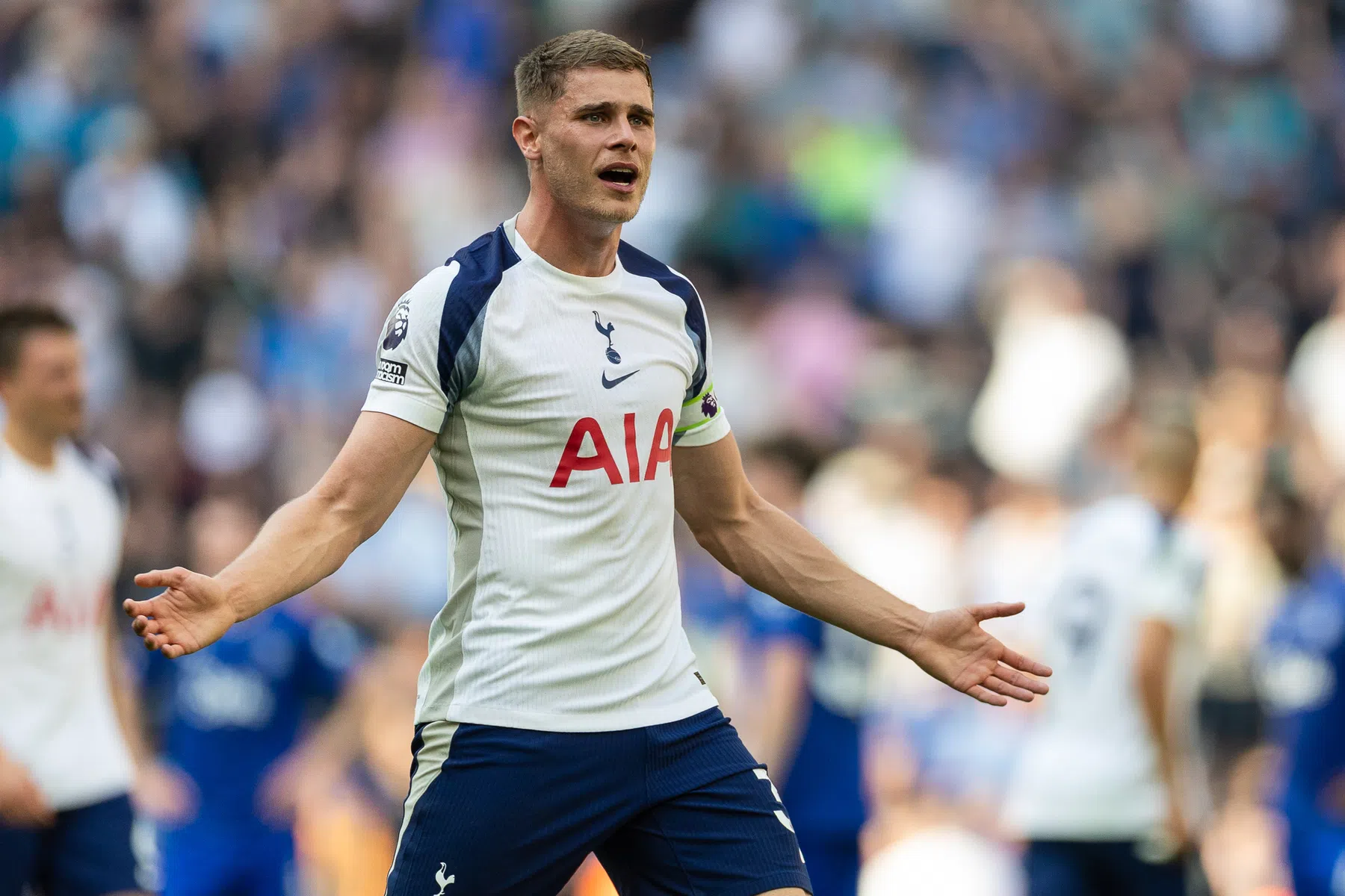 Van de Ven en Tottenham Hotspur dicht bij akkoord over nieuw contract