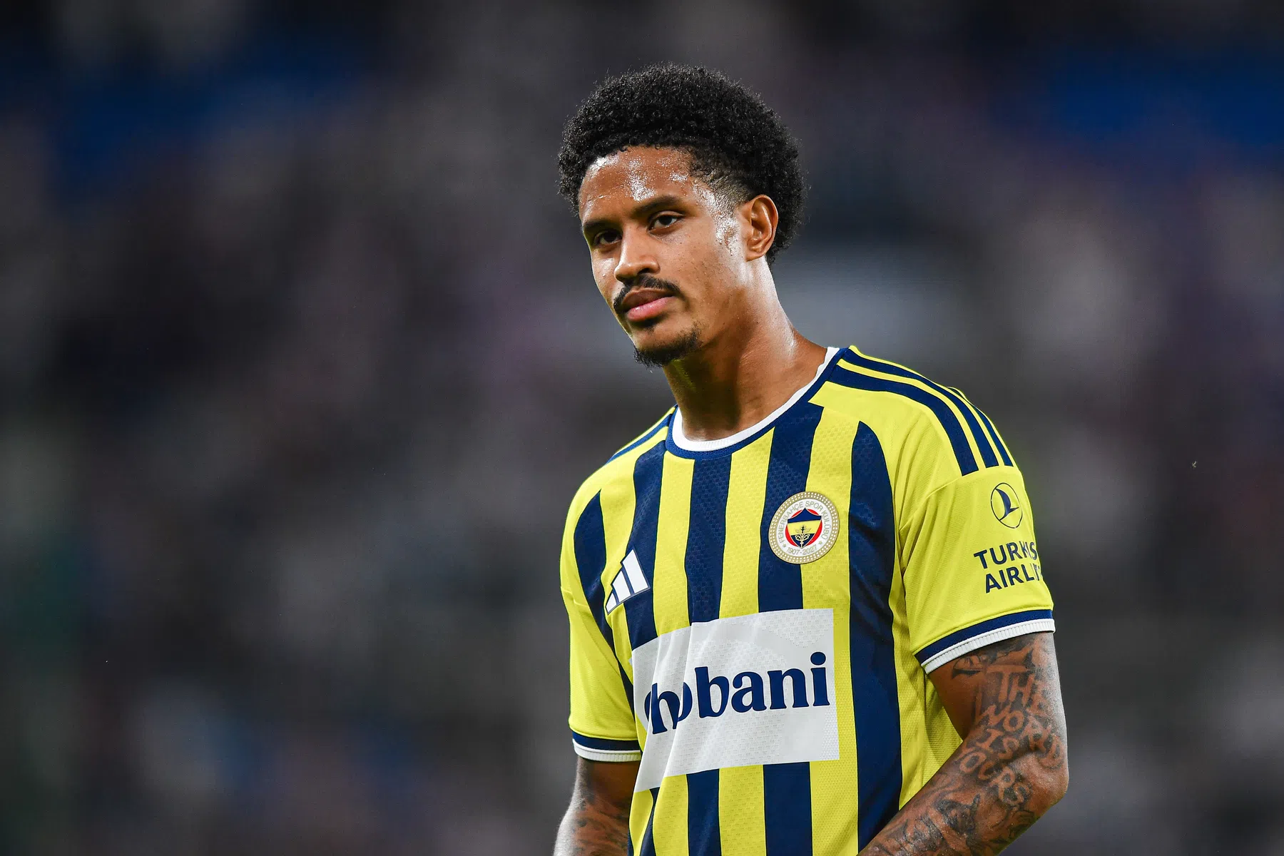 Fenerbahçe komt met slecht nieuws: Oosterwolde scheurt hamstring