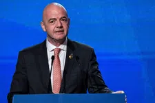 Thumbnail for article: Noorse voetbalbond roept Infantino op direct af te treden