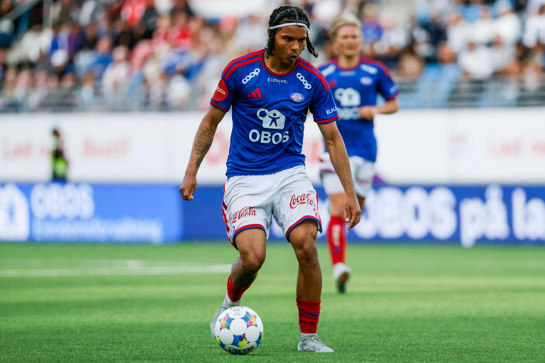 Twente heeft nieuwe buitenspeler zo goed als binnen