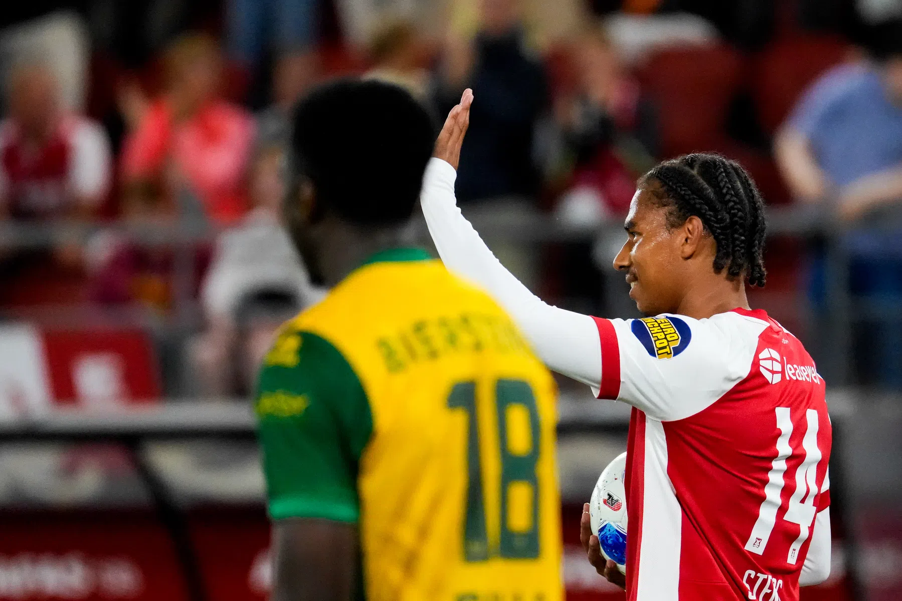 AZ rekent na entree Stengs en Parrott eenvoudig af met ADO Den Haag