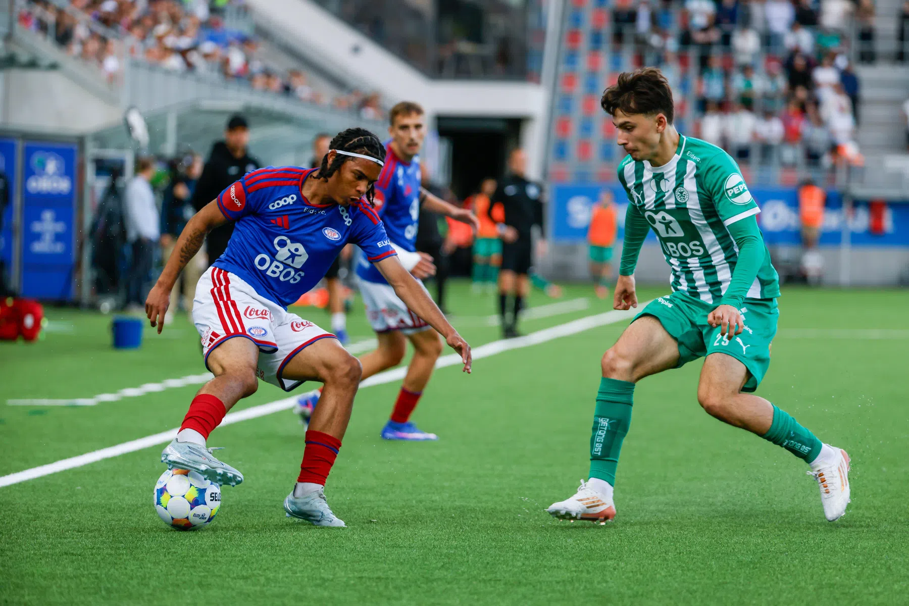 Ten Hag bevestigt gesprekken met Twente-target: 'Ligt echt goed in de markt'