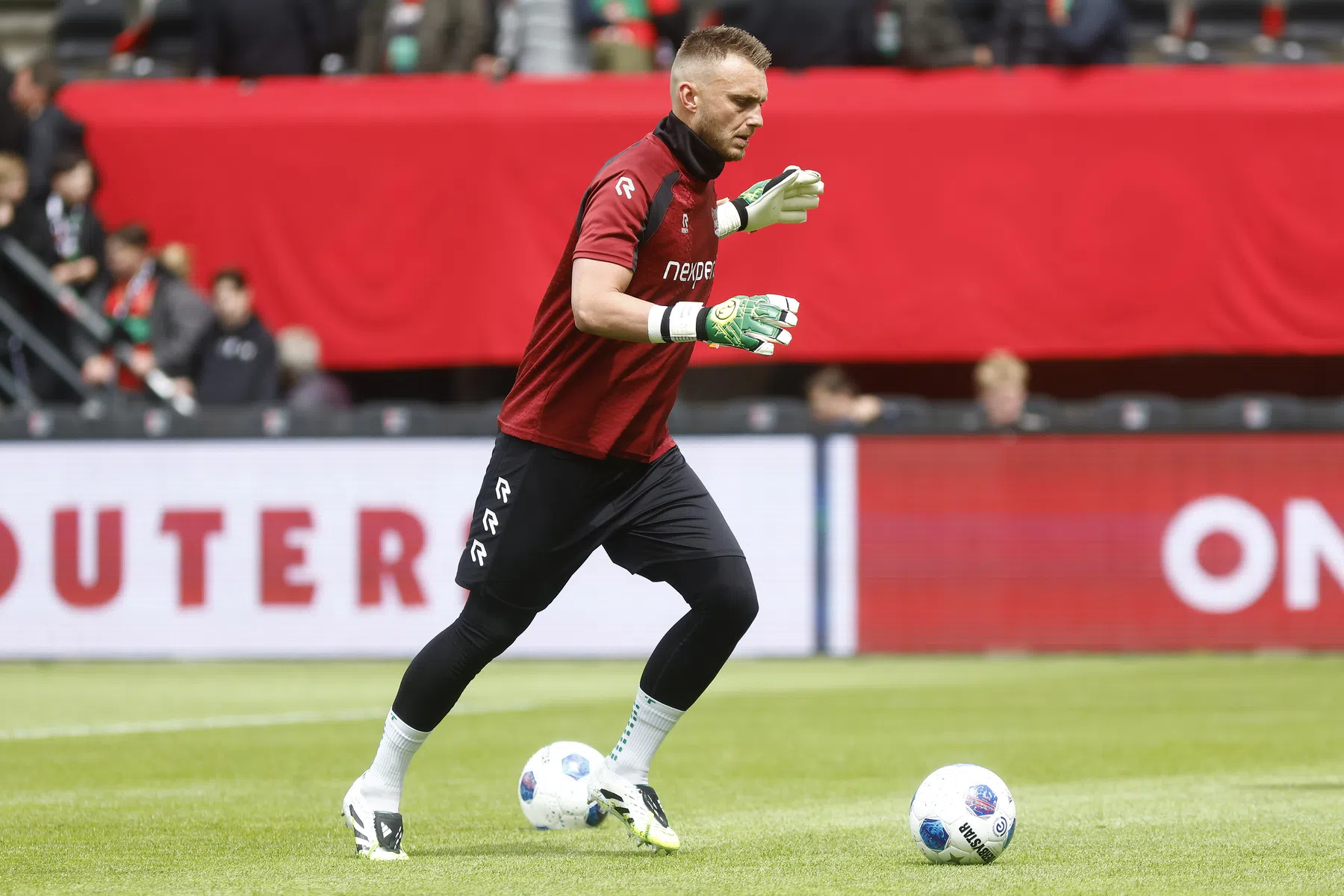 NEC haalt vervanger van Cillessen uit Oostenrijk