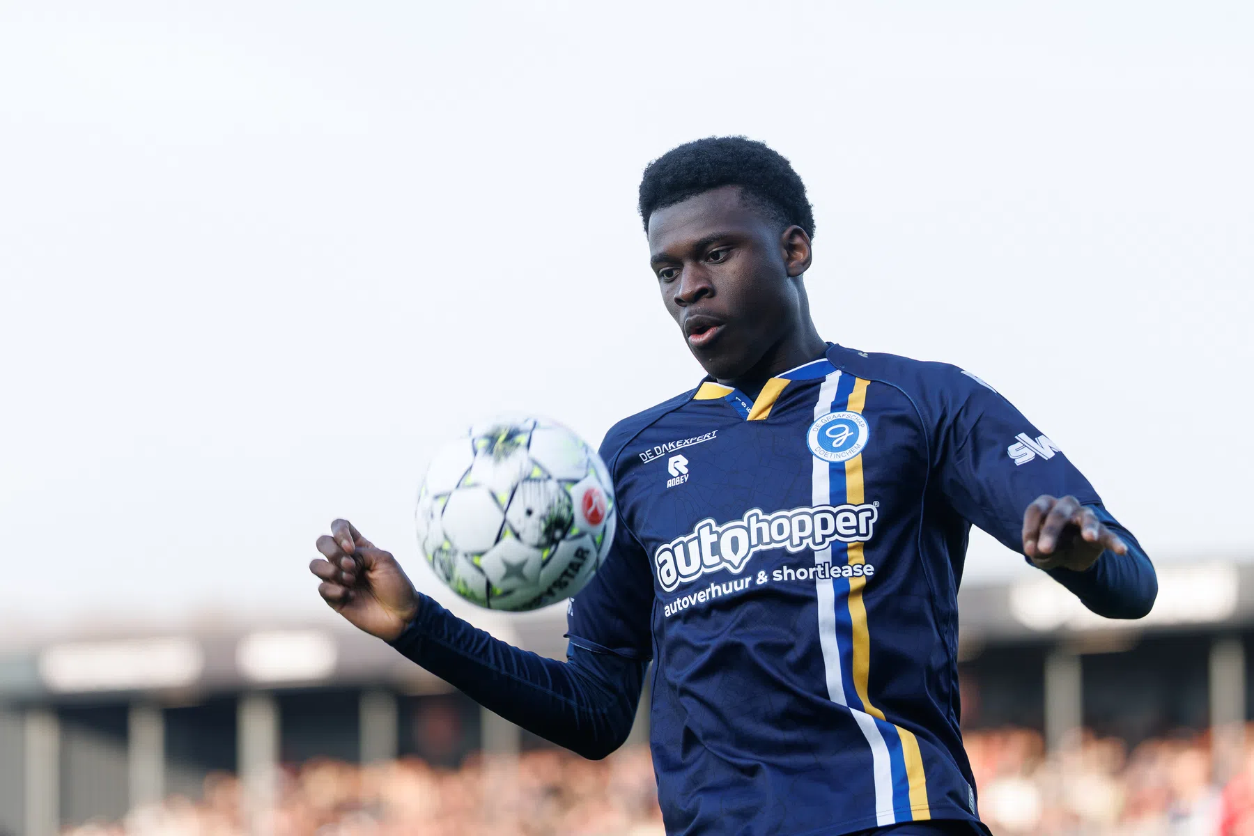ADO Den Haag bring Othniël Raterink back from Cagliari