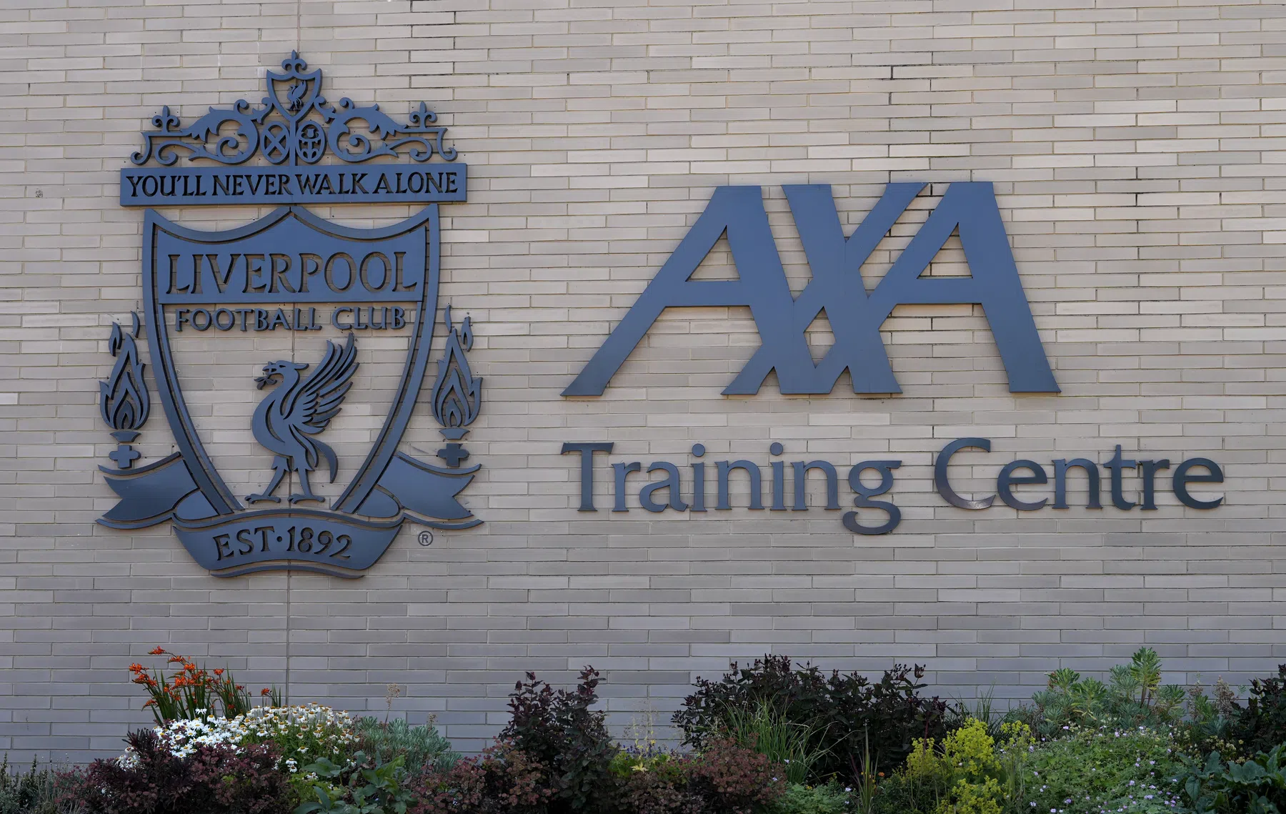 Liverpool bevestigt investering van Amazon-oprichter Bezos