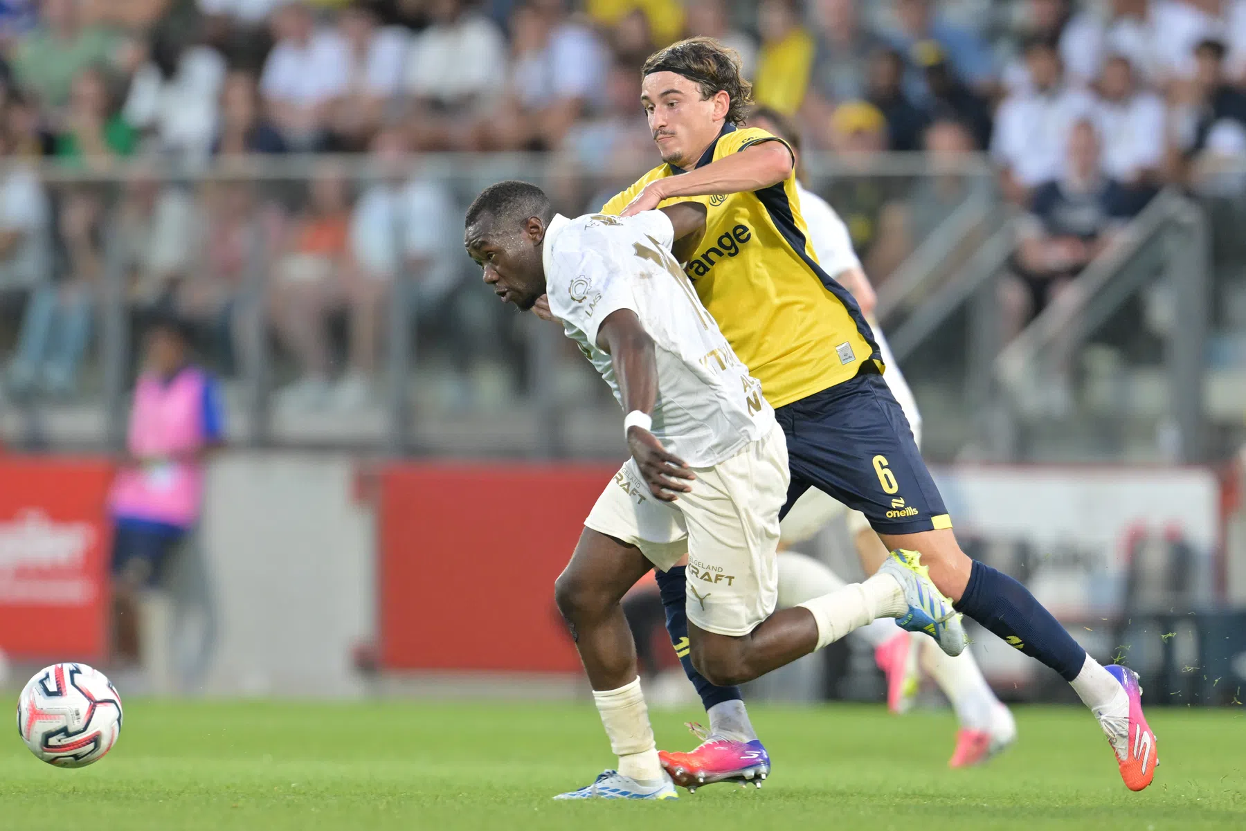 Kitolano loopt blessure op bij Bodø in aanloop naar CL-tweeluik met NEC