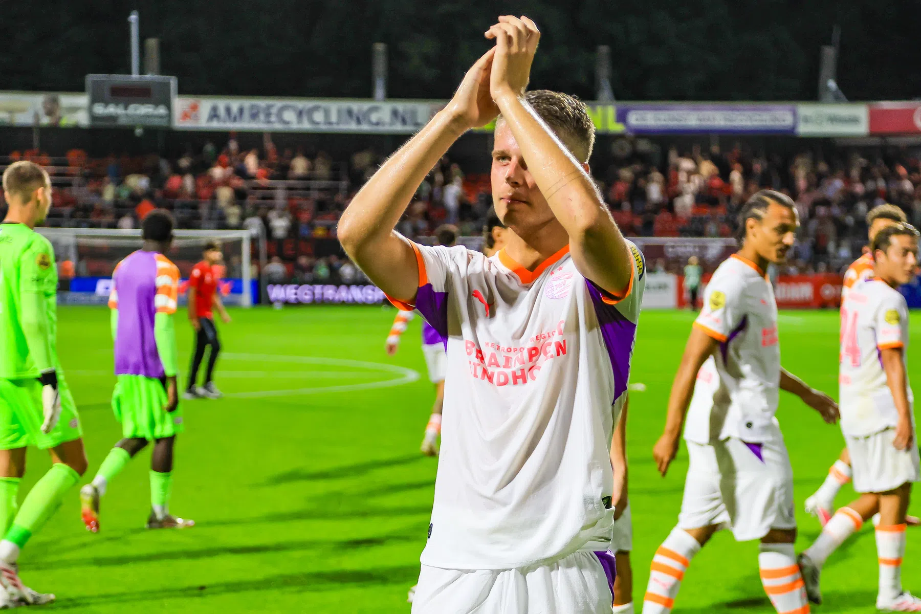 Joey Veerman keen on Dortmund move as release-clause deadline approaches