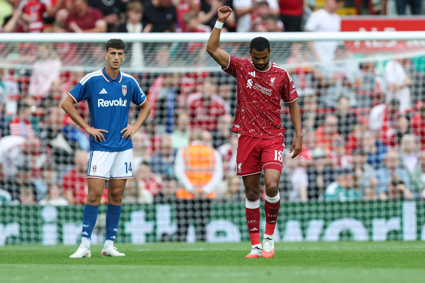 Begeerde Gakpo matchwinner in laatste oefenduel Liverpool