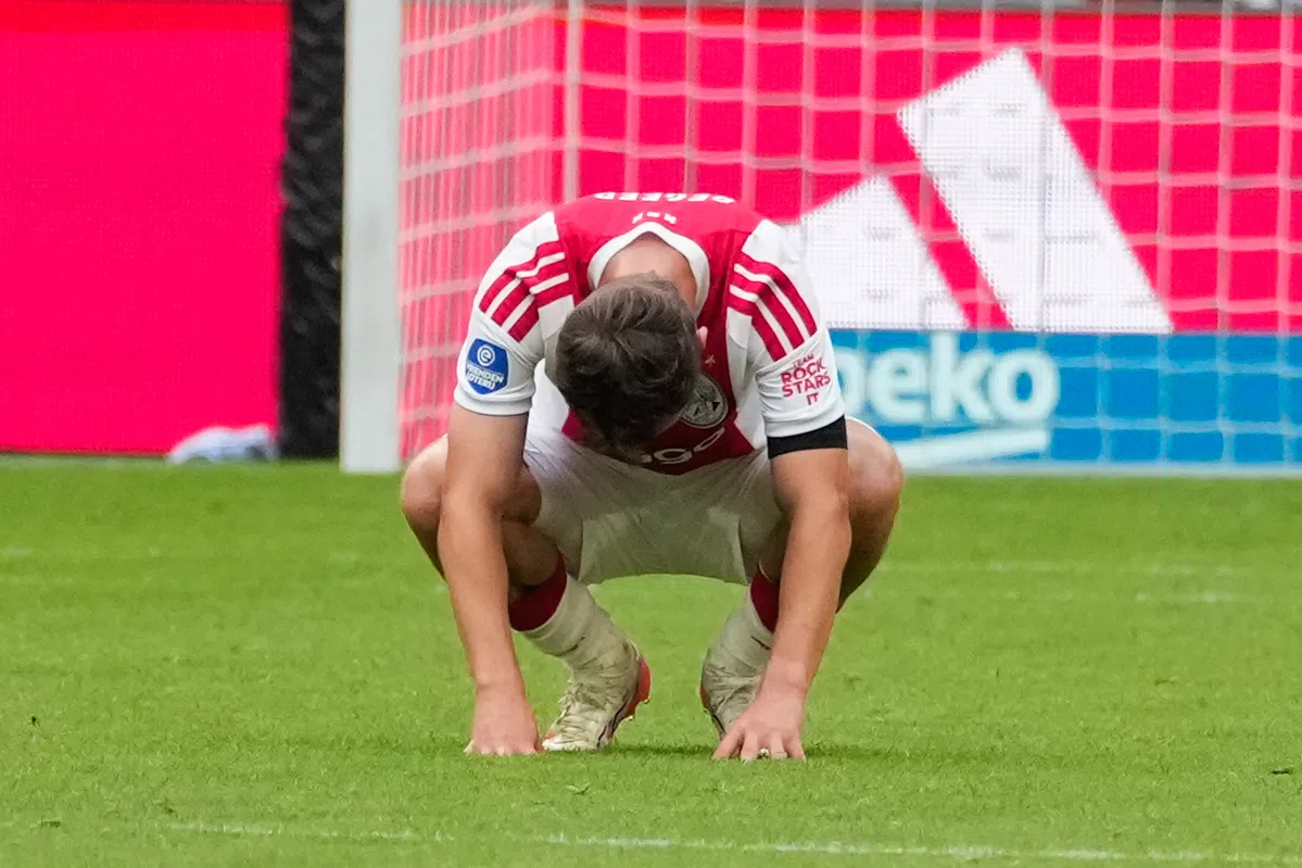 Ajax worstelt met fitheid: spelers kapot na duel met SC