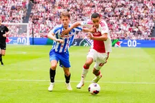 Thumbnail for article: Leven zonder Mika Godts valt Ajax zwaar