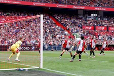 Thumbnail for article: Het verval van Feyenoord: 'Vraag me af hoe dit kan'