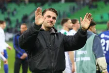 AZ heeft beet bij FC Groningen: buitenkans Resink reageert op aparte situatie