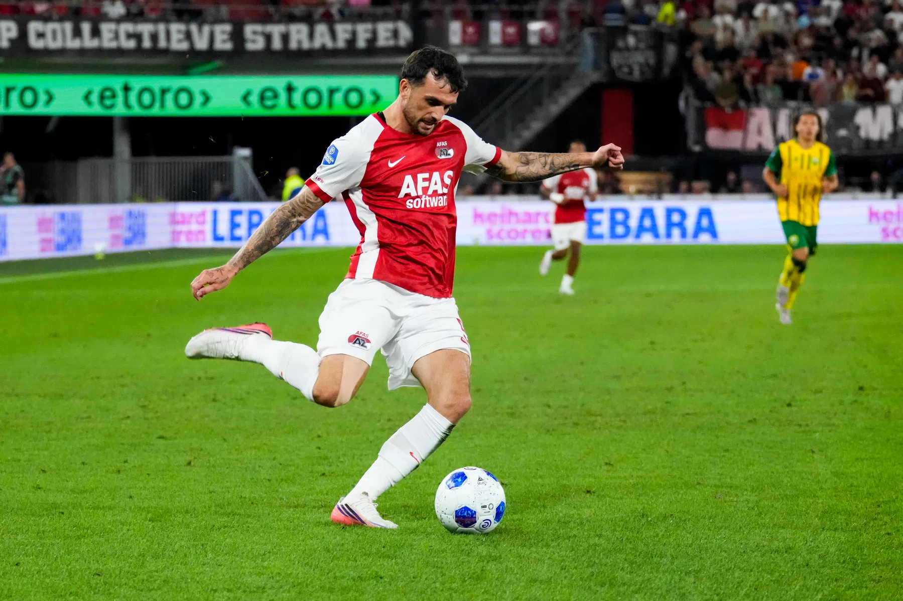 Real Betis heeft AZ-spits Parrott binnen handbereik