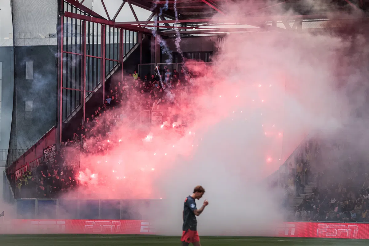 SC Cambuur weert uitfans van FC Twente na vuurwerkincident tegen Feyenoord