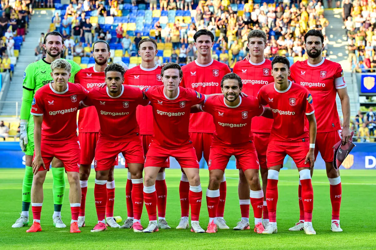 Twente terug van de dood in Bakoe — photo: Voetbal International