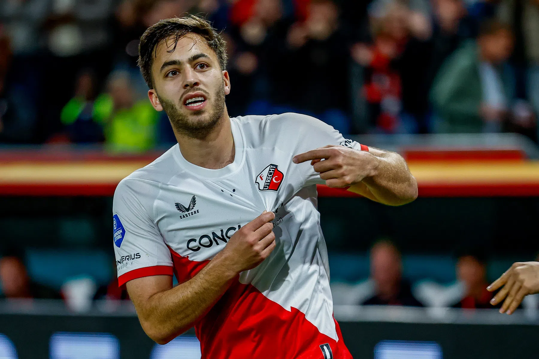 El Karouani tekent drie maanden na overstap naar Saoedi-Arabië bij Benfica
