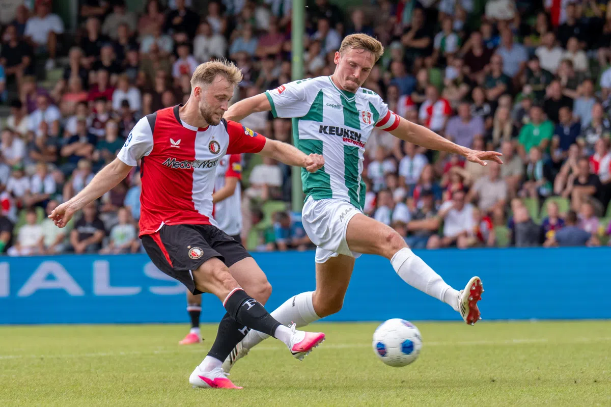 Feyenoord neemt afscheid van Tengstedt, Deense spits tekent bij Toulouse
