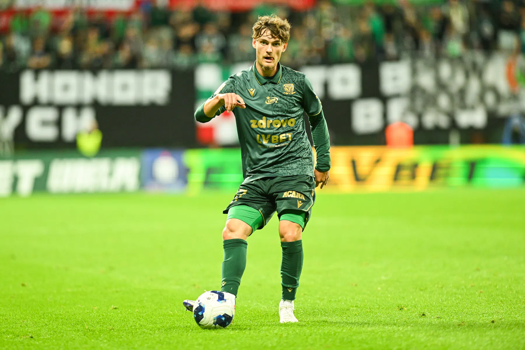 FC Twente pikt gewenste versterking voor rechterflank op in Polen