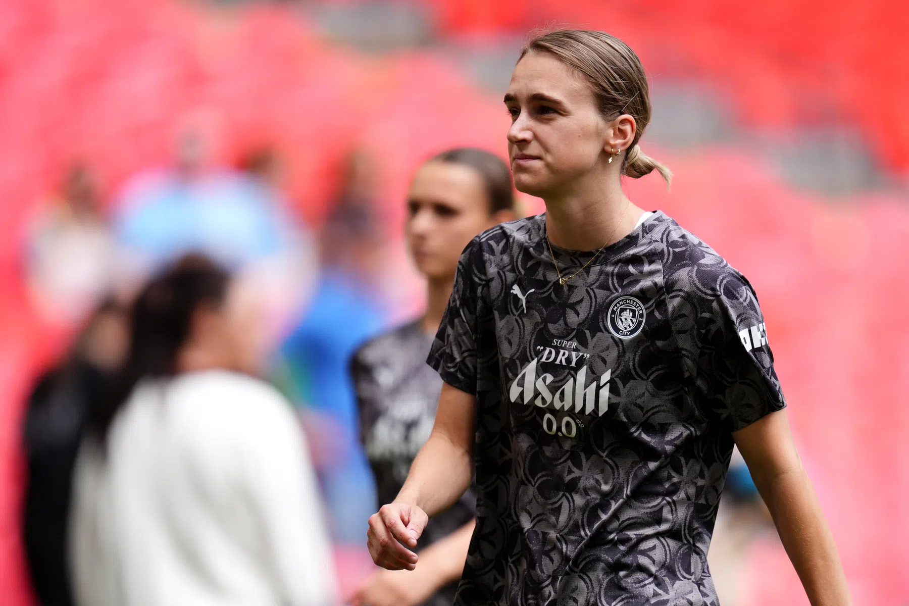 Miedema mist competitiestart Man City door nieuwe knieblessure