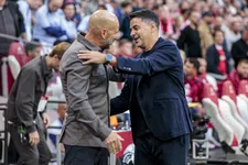 Míchel wil Ajax niet langs PSV-meetlat leggen en verklaart wissel Tolu