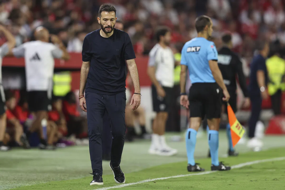 Valencia hakt dubbel: trainer en directeur eruit — photo: Voetbal International