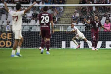 Scorende Malen evenaart bijzondere Roma-reeks van Totti