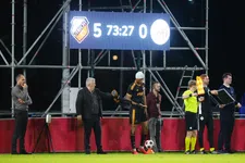 Stuntelend Jong Ajax vernederd in Utrecht, PSV-debuut voor Bro Hansen