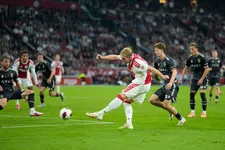Oppermachtig Ajax laat weinig heel van Willem II en sluit aan bij Eredivisie-top