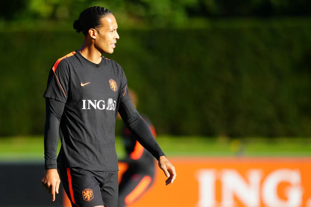 Virgil van Dijk blijft Oranje trouw: wil doorgaan tot EK