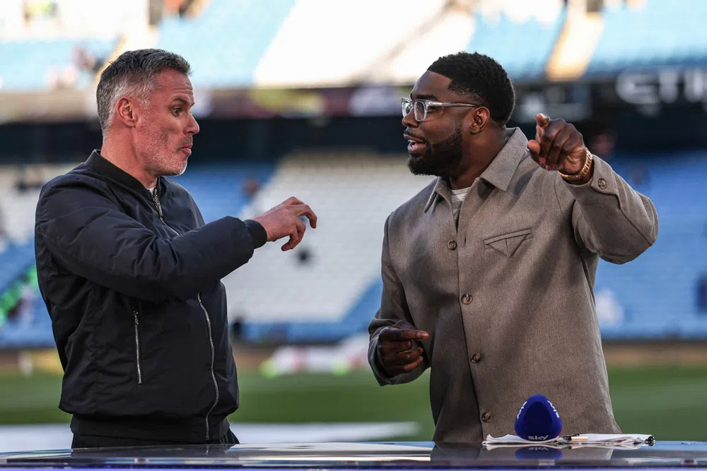 Carragher leeft mee met spelers City: 'Ze zijn ook bedrogen'
