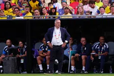 Advocaat schrijft opnieuw geschiedenis: Curaçao naar kwartfinale