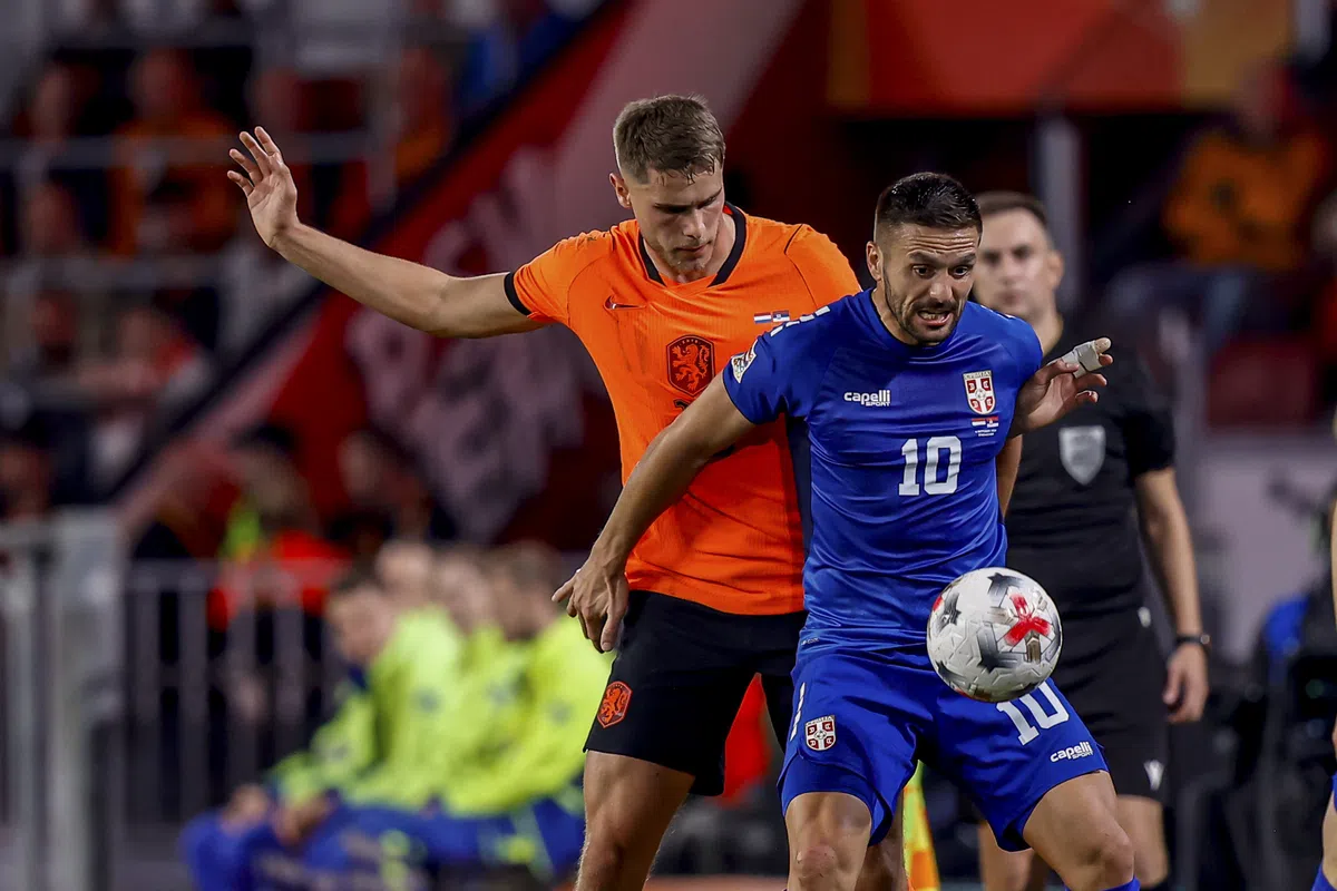 Veljko Paunovic criticises referee after Serbia defeat Netherlands 2-1