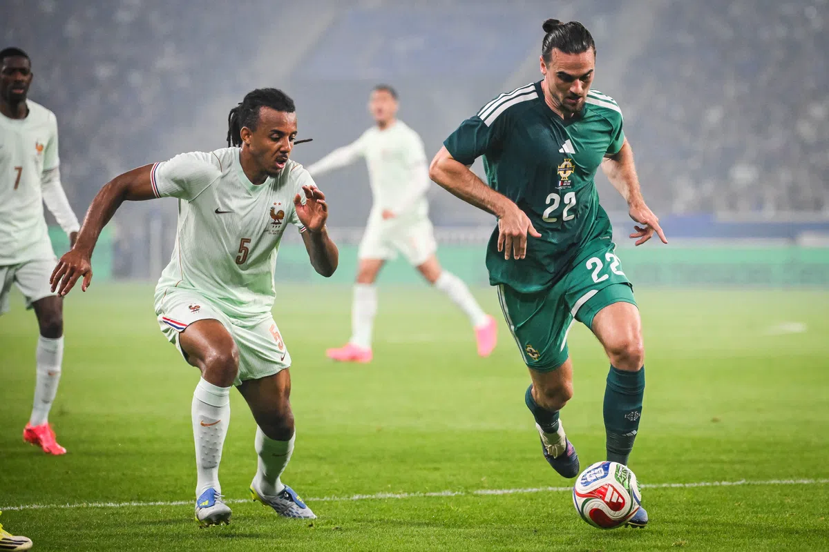 Noord-Ierland, Nangunguna sa Nations League B sa Kabila ng