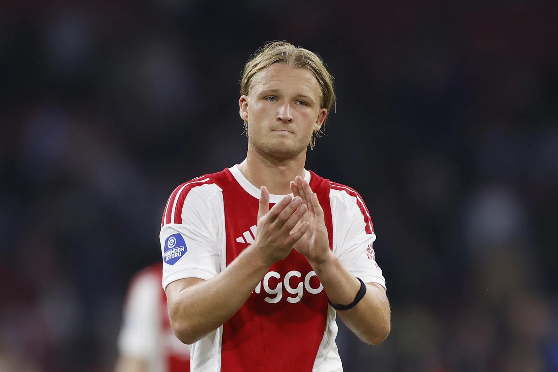 Ajax striker Kasper Dolberg undergoes surgery on ACL injury