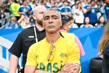 Romário schaart zich volledig achter Ronaldo: 'Loop naar de maan'
