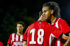 PSV-debutant (18) hard voor zichzelf: 'Dit kan eigenlijk niet'