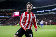 PSV overtuigt niet, maar wint wel van Heerenveen en legt extra druk op topper