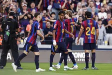 'Verpletterend' Barcelona evenaart recordstart: 'Dit team kan alles winnen'