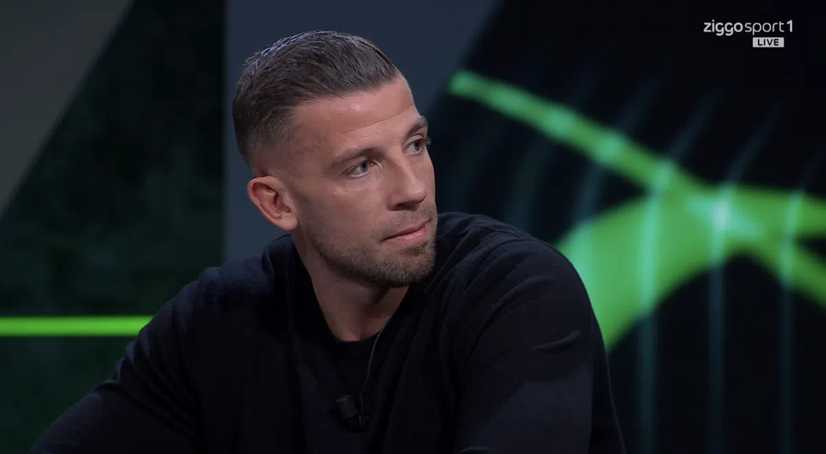 Photo: Voetbal International Toby Alderweireld Praises Ajax Forward Tolu Arokodare