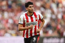 Thumbnail for article: 'PSV moet nog een spits halen’ 