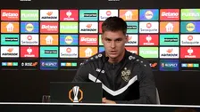 Thumbnail for article: Hendriks licht er een paar Feyenoorders uit: 'Daarom staan ze ook bovenaan'
