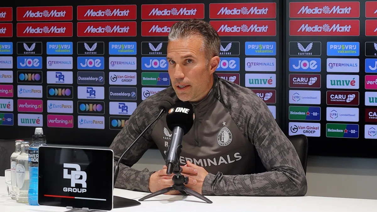 Van Eijck gaat staf Van Persie helpen bij Feyenoord