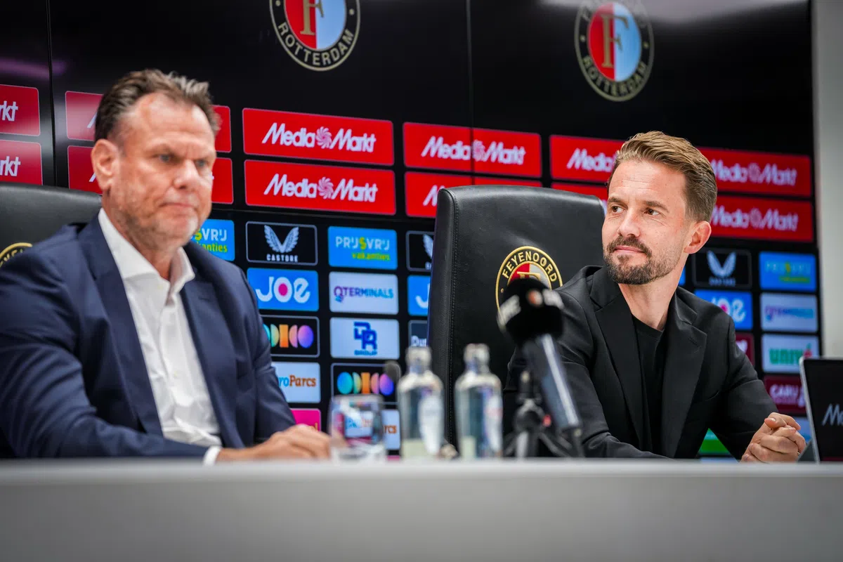 Directeuren maken indruk: 'Antwoorden geen geruststelling voor Van Persie'